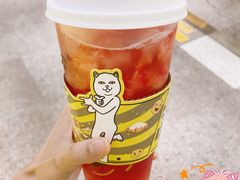 怒怒颗颗草莓-超级喵の茶super emoji(静安大悦城店)