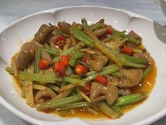 -孔雀云贵川·融合菜(长宁来福士店)
