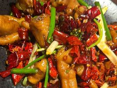 -曼听小寨海鲜烧烤·大连辣炒大王(盖州街店)
