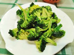 清炒西兰花-中央财经大学-食堂