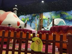 -蓝精灵乐园·世茂精灵之城主题乐园