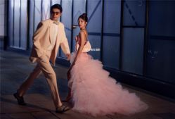 -至臻微拉婚纱摄影