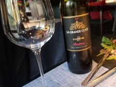 -弦月窗LUNETTE BY AMANDA(复兴路店)