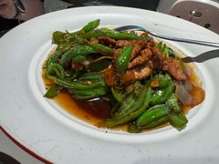 -阿瓦山寨·湘菜现炒·剁椒鱼头王(咸阳总店)