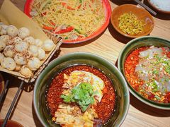 -先启半步颠小酒馆(虹桥龙湖天街店)