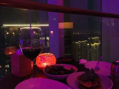 -The Penthouse酒吧