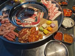 -哈哈碳都·牛肋条无限自助烤肉(宝龙店)