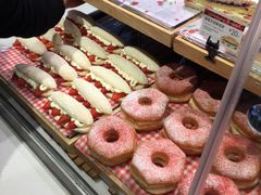 -巴黎贝甜(大宁国际商业广场店)
