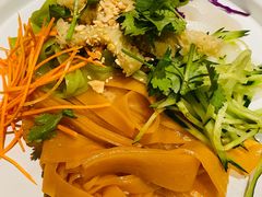 -天山集市(和家乐广场店)