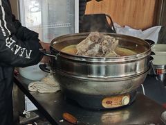 -老汪猪头肉春饼店