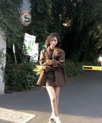 -十六番发型师事务所