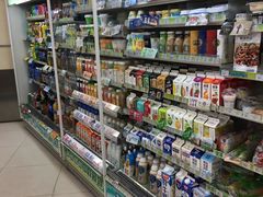 -全家便利店(新闸路二店)