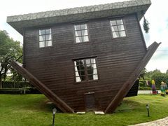 -金山农民画村-枫泾波兰倒置屋