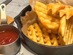 -必胜客(仲盛商城王安宇主题店)