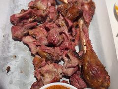 秘制烤羊腿-小河公主秘制烤羊腿(小绿谷店)