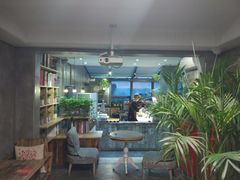 大堂-HIGH FIVE哈福手工汉堡(桂林路店)