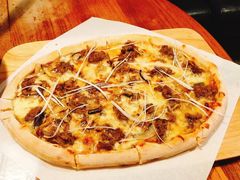 烤牛肉披萨-I HOLIC艾豪丽披萨(KKone店)