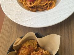 -必胜客(上海华谊新所店)