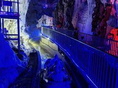 -泰安地下龙宫景区