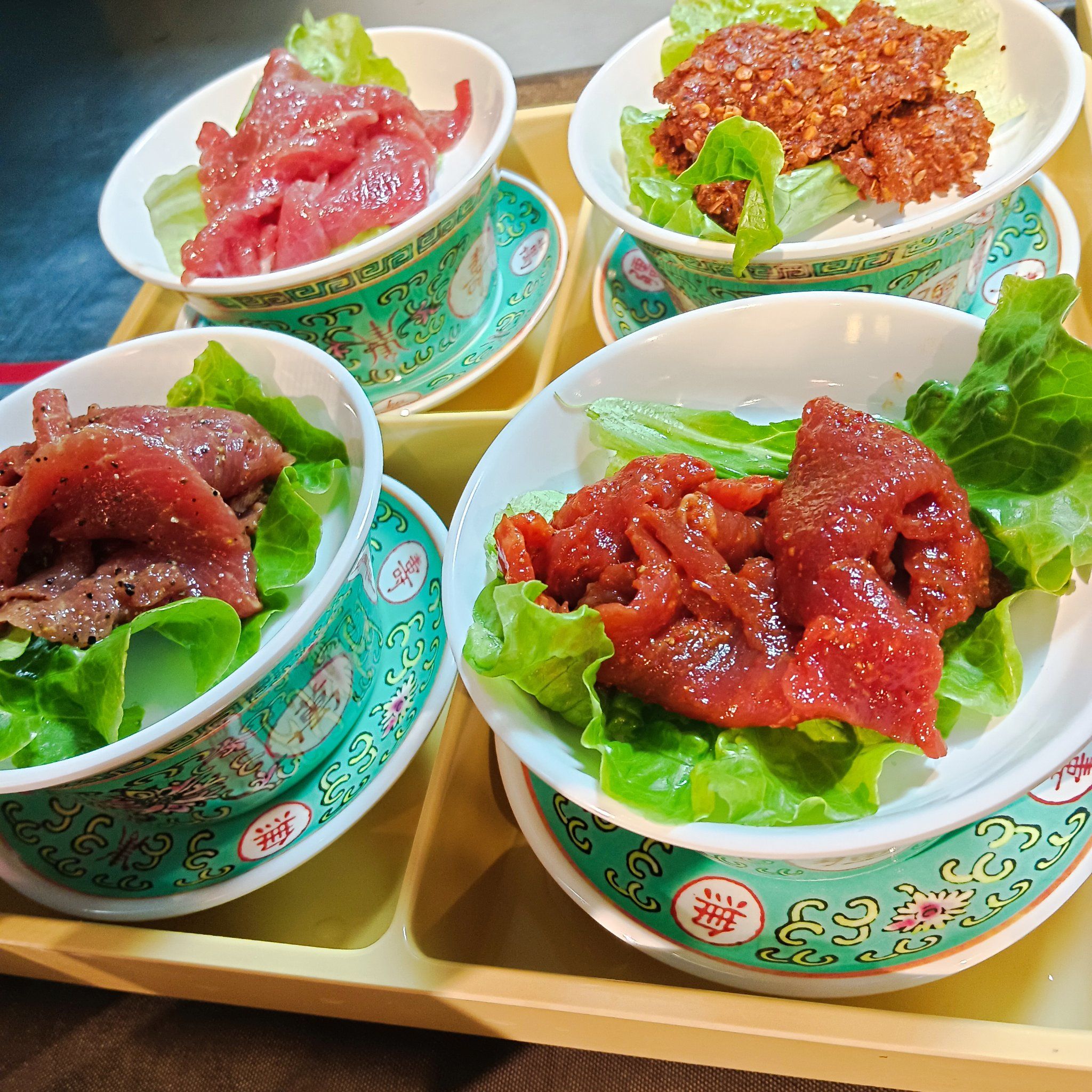 火热火锅情!这么精致的摆盘,这么新鲜的菜