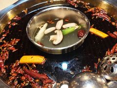 -九尺赵老四鲜鹅肠火锅