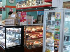 面包甜点陈列柜-新侨三宝乐面包店(崇文门店)