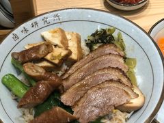 -狮头牌卤味研究所·卤味饭(花城汇南区店)