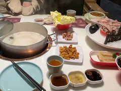-洪氏嗨捞·猪肚鸡火锅(阳光天地店)