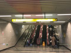 -红土地(地铁站)