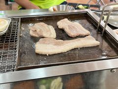 -牛信亭韩国料理·炭火烤肉(紫藤路店)