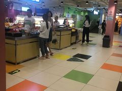 店内环境-第5大道精品休闲购物广场