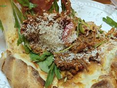 肉食者瀑布芝士披萨-黑熊披萨orso pizza