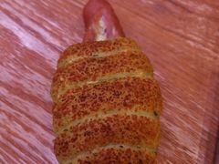 芝士香肠面包-巴黎贝甜(华堂新辰汇店)