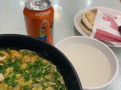-秦香陕西食府(华贸天地店)