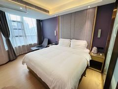 -麗枫酒店(深圳机场福永地铁站店)