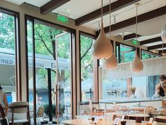 -VERIE BAKEHOUSE