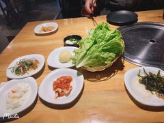 -极简·炭火烤肉主题餐厅·龙虾烧烤·烤羊排(宝龙店)