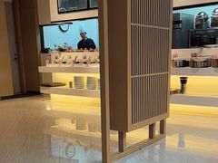 -鱼鲜饭香·招牌汽锅剁椒鱼头王