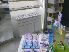 -视野联行眼镜蔡司·依视路官方授权店(顺城店)