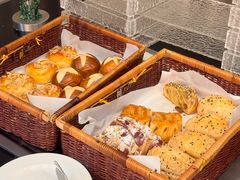 -元一希尔顿酒店·鲜切牛肉火锅禅自助餐厅