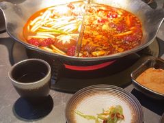 -湊湊火锅·茶憩(杭州湖滨银泰in77店)