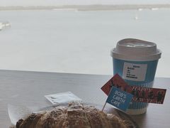 -抱抱地球咖啡馆(国家海洋博物馆店)