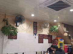 大堂-韦记螺蛳粉(NO2店)