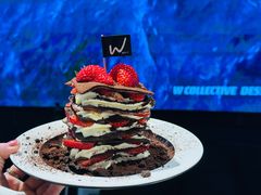 -W COLLECTIVE  DESSERT SHOP