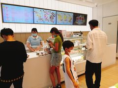 -好利来(万卉路店)