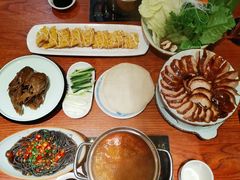 -龙聚德北京烤鸭(沙坪坝华宇A馆店)