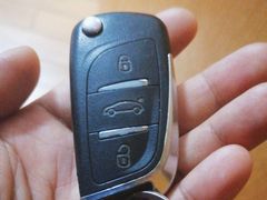 -平安开锁换锁配汽车钥匙