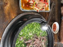 -乐山食古香跷脚牛肉