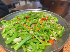 -聚鑫朋酸菜肥肠(九龙仓店)