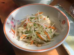 青瓜丝色拉-越南牛肉河粉餐厅(书院巷店)